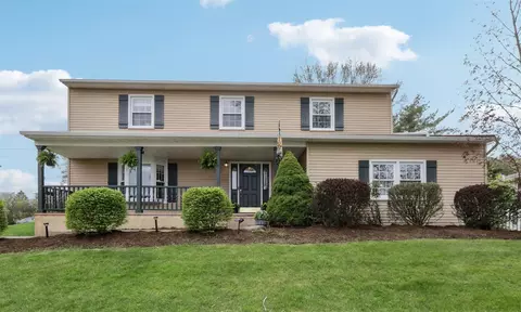 114 Neptune Dr, Monroe, NY 10950