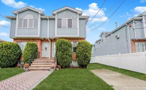 32 Kelly Blvd, Staten Island, NY 10314