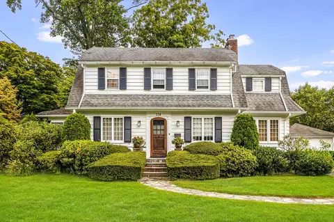 114 Brewster Rd, Scarsdale, NY 10583