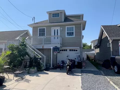 42 West Blvd, East Rockaway, NY 11518
