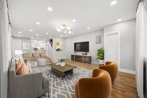 111-62 146th St, New York, NY 11435