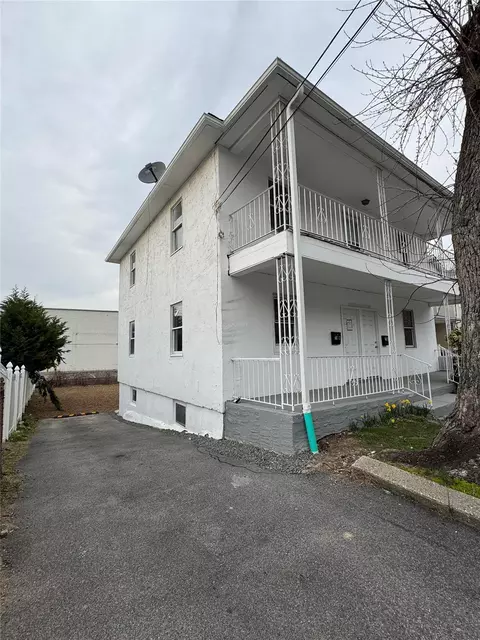 70 Dobbs Ferry Rd, Greenburgh, NY 10607