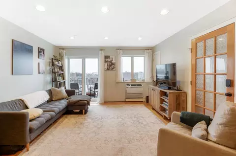 143 Avenue O #6B, Brooklyn, NY 11204