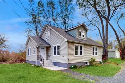 524 Plains Rd, Shawangunk, NY 12589