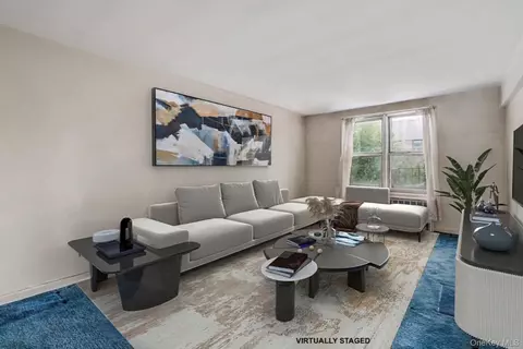 84-20 51st Ave #5C, New York, NY 11373