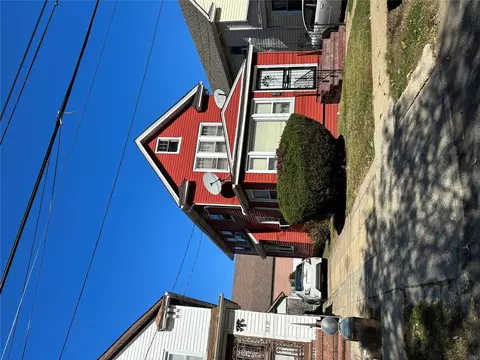 218-27 99 Ave, New York, NY 11429