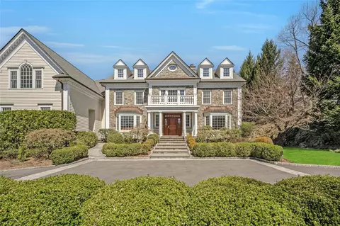 85 Woodlands Rd, Harrison, NY 10528