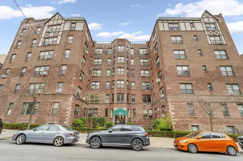 3656 Johnson Ave #2E, New York, NY 10463