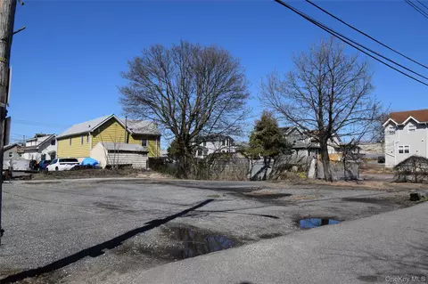 lot1679 Lockwood Ct, New York, NY 11414