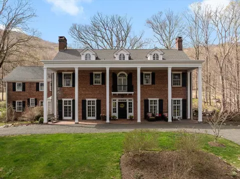 928 Haverstraw Rd, Ramapo, NY 10901