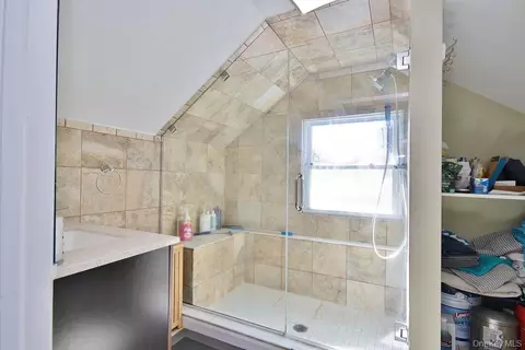 Bath - 1 Noel Dr, Ossining, NY 10562 photo 4 of 4