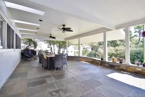Exterior - 1 Noel Dr, Ossining, NY 10562 photo 3 of 7