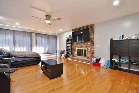 Living - 1 Noel Dr, Ossining, NY 10562 photo 4 of 5