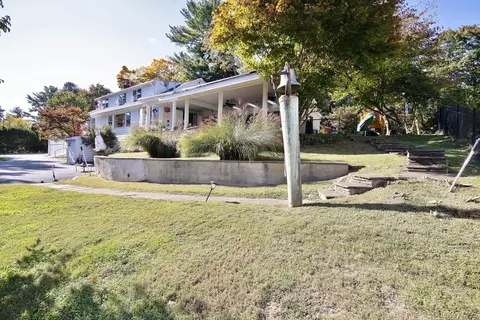 Exterior - 1 Noel Dr, Ossining, NY 10562 photo 6 of 7