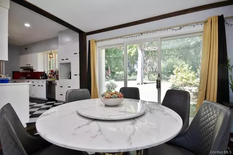 Dining - 1 Noel Dr, Ossining, NY 10562 photo 1 of 4