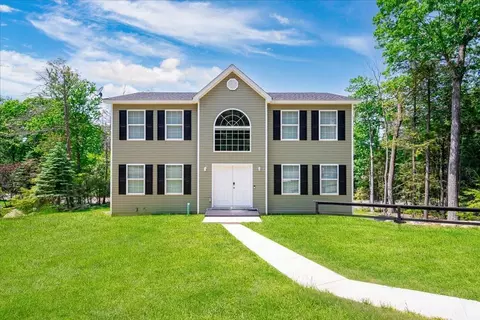131 N Emerald Dr, Thompson, NY 12775