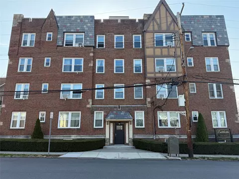 2 Lockwood Ave #2B, Bronxville, NY 10708
