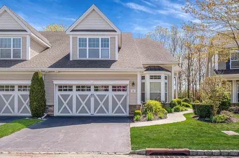 68 Encore, Eastport, NY 11941