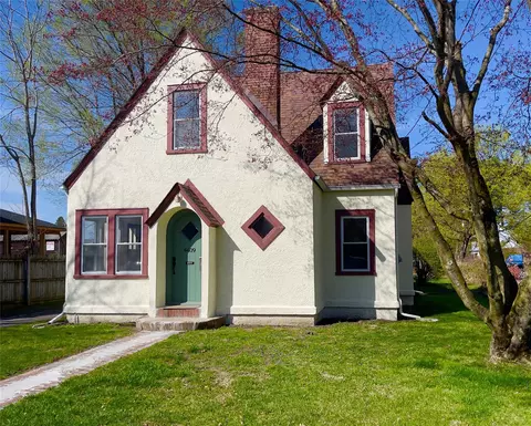 4409 Albany Post Rd, Hyde Park, NY 12538