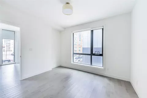 41-04 27th St #7C, New York, NY 11101