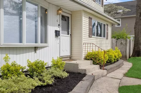 6 E Haven Ln, East Northport, NY 11731