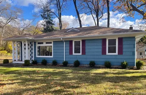 257 Union Ave, Brookhaven, NY 11772