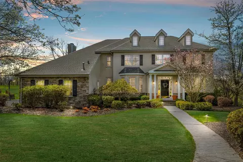 111 Mansion Ridge Blvd, Monroe, NY 10950