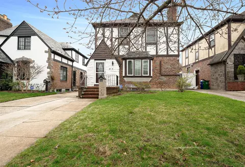 29-31 170 St, Flushing, NY 11358
