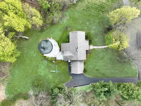 8 Hillel Ct, Ramapo, NY 10952