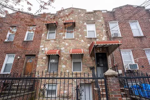 725 Taylor Ave, New York, NY 10473