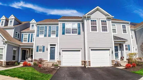 17 Brighton Dr #1602, Newburgh, NY 12550