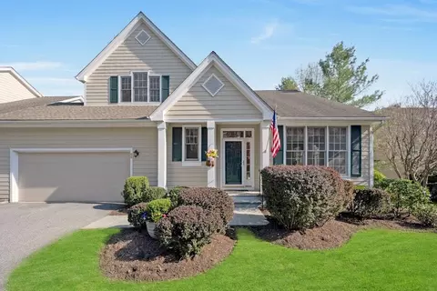 66 Burr Farms Rd, New Castle, NY 10549