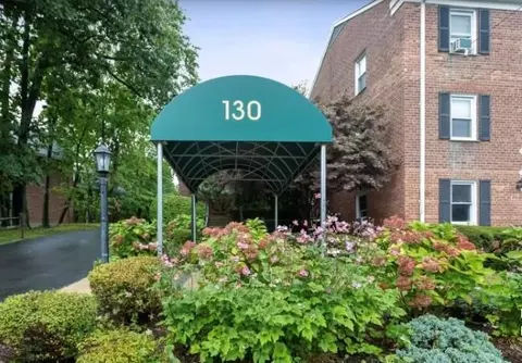 130 Theodore Fremd Ave #9B, Rye, NY 10580