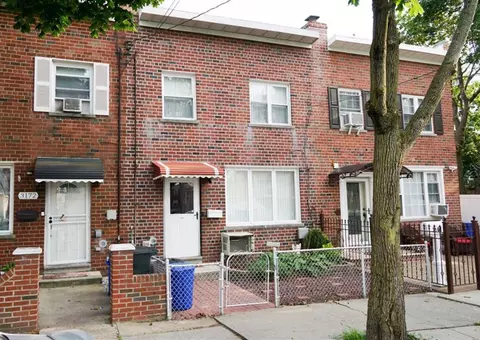3170 Ampere Ave, New York, NY 10465