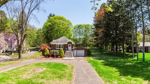 263 Quassaick Ave, New Windsor, NY 12553