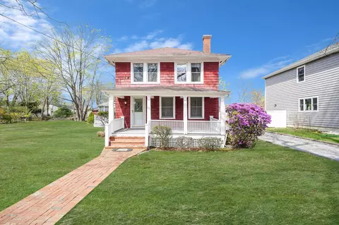 279 Sunset Ave, Westhampton Beach, NY 11978