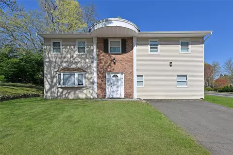 1 Bedford Ct, Ramapo, NY 10977