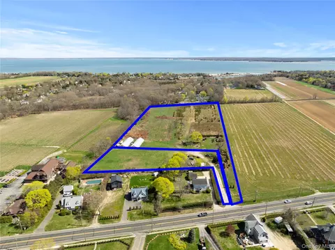 1705 1709 Main Rd, Riverhead, NY 11947