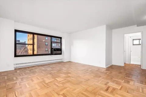21-36 33rd Rd #7B, New York, NY 11106