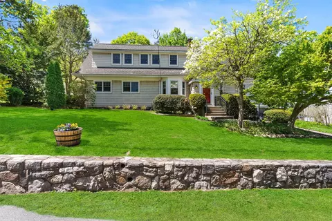 126 Arthur Ave, Mount Pleasant, NY 10594