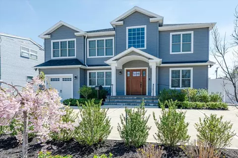 172 Eldorado St, Atlantic Beach, NY 11509
