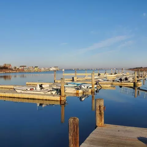 4540 Oak Is, Babylon, NY 11702