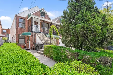 830 Quincy Ave, New York, NY 10465