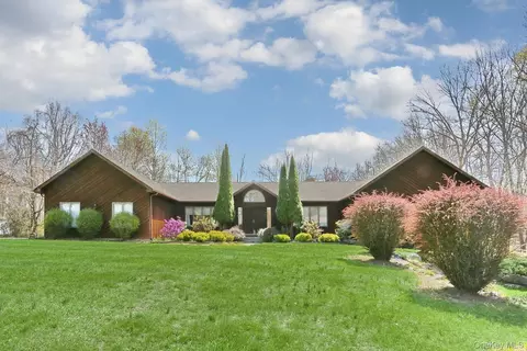 313 Quaker Rd, Ramapo, NY 10970