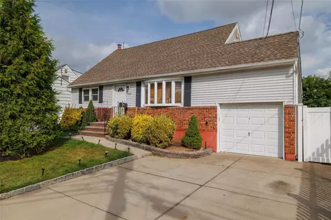 2157 Roosevelt Ave, East Meadow, NY 11554