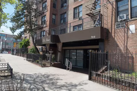 78-40 164th St #3J, New York, NY 11366