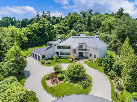 3 Brookfield Ln, Scarsdale, NY 10583