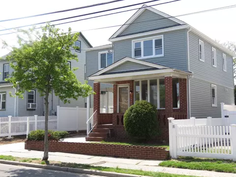 134 Cochran Pl, Valley Stream, NY 11581