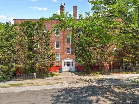 47 Point St #1D, Yonkers, NY 10701
