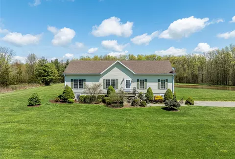 95 Lasher Rd, Tivoli, NY 12583